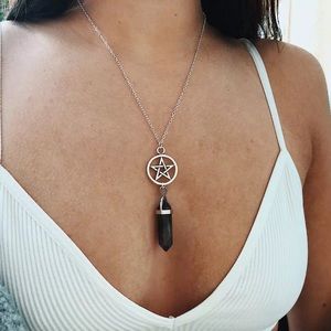 🎉 New Silver & Black Gemstone Pentagram Necklace